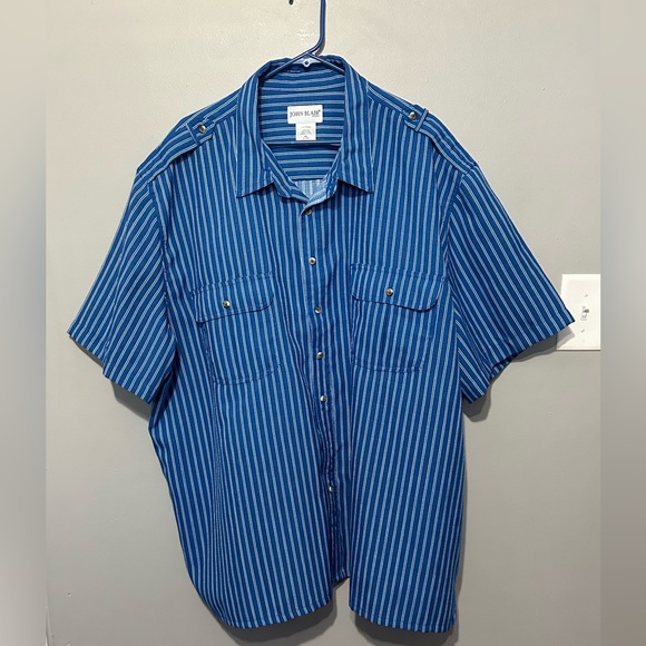 John Blair Blue/White Striped Men’s Shirt Short Sleeve Button Up Collar EUC! - Picture 1 of 10